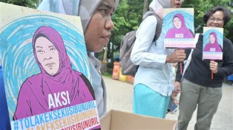 Kasus Baiq Nuril: Perempuan yang dipidanakan。